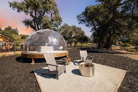 Hilltop Vineyard Glamping Kuppeltält  Felton