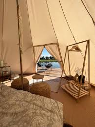 Glamping Rusne  Lyxig Naturupplevelse
