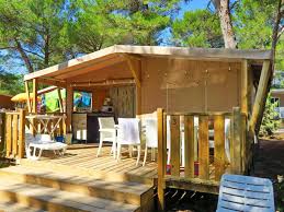 Glampingtält  Zaton Holiday Resort med Stort Poolområde