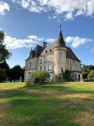 CHÂTEAU   CHABROULIE    Recensioner och Bilder