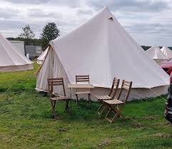 SILVERSTONE GLAMPING Förberedd Camping med Intent