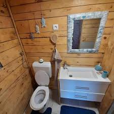 Glamping Pod Hrastom Dramlje  Nya