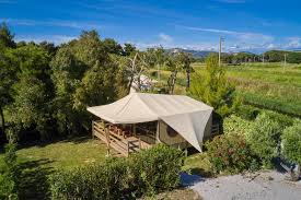 Familjeglamping vid havet  Piombino