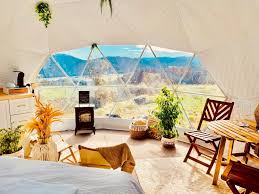Glamping Hohe Wand Kuppelzelt med Whirlpool och Panoramafönster