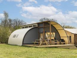 Glamping med Privat Sanitet Zuna